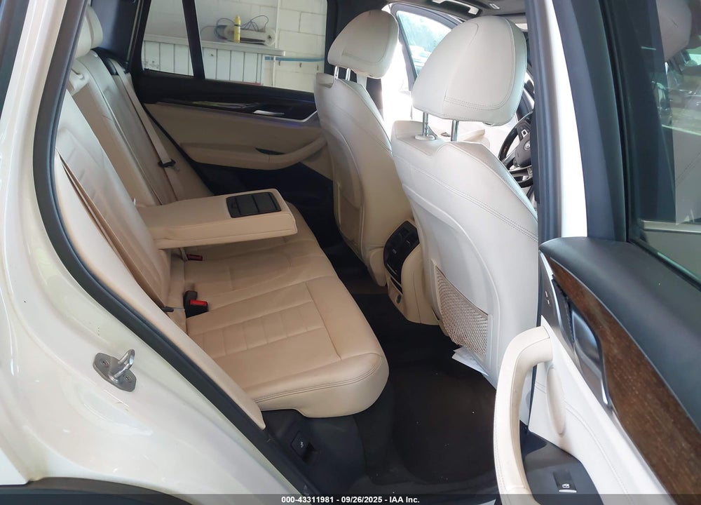 2019 BMW X3 VIN: 5UXTR7C57KLF31606
