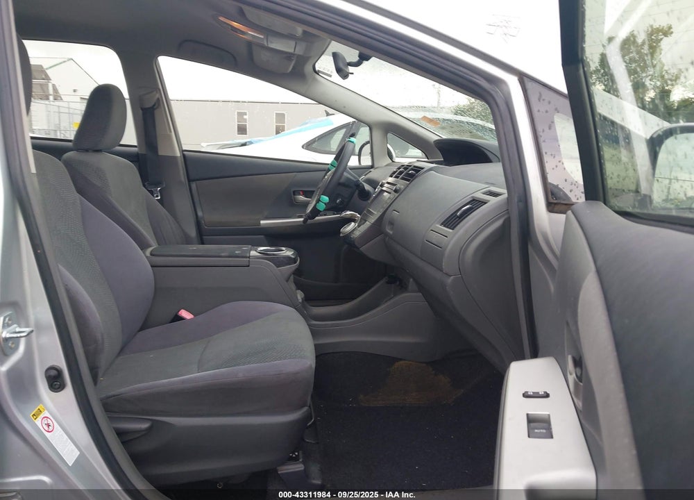 2013 TOYOTA PRIUS V TWO VIN: JTDZN3EU5D3262381