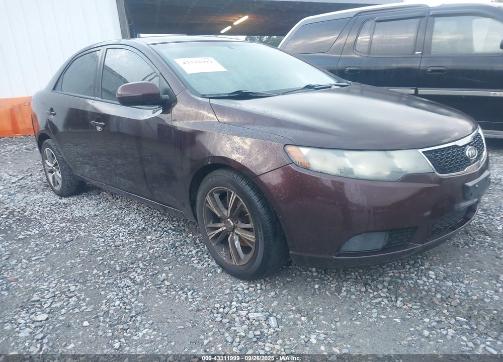 2011 KIA FORTE EX VIN: KNAFU4A25B5448324