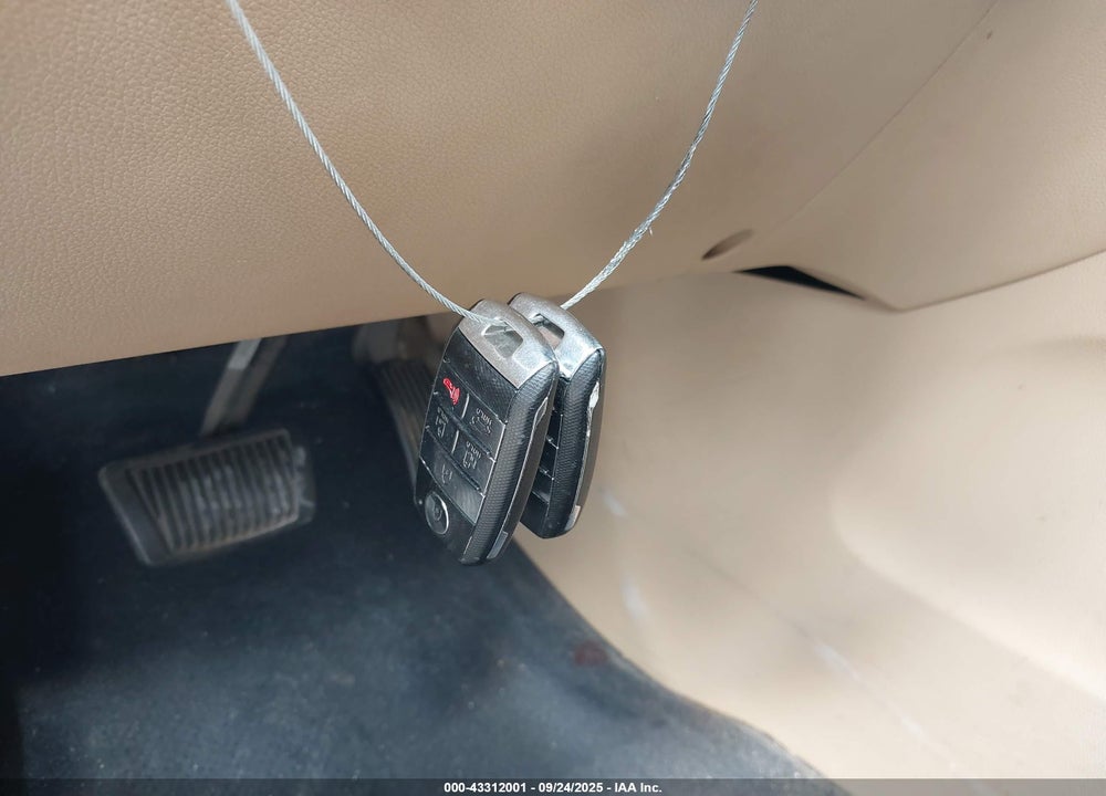 2015 KIA SEDONA EX VIN: KNDMC5C19F6050752