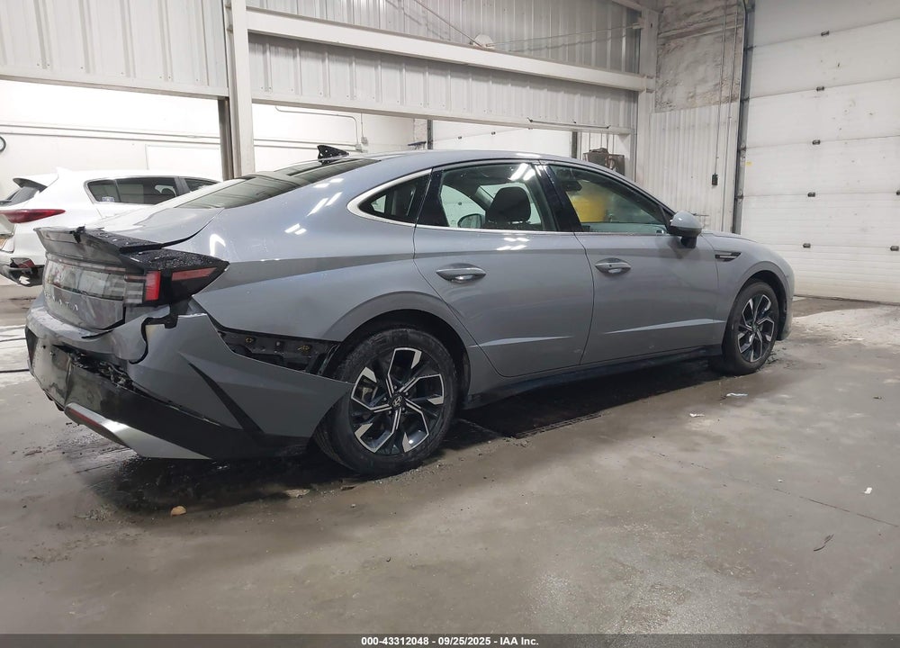 2025 HYUNDAI SONATA VIN: KMHL64JA3SA497063