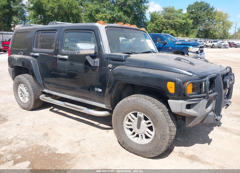 2007 HUMMER H3 SUV VIN: 5GTDN13E878174807