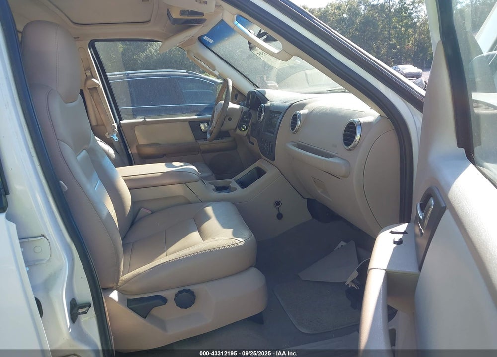 2004 FORD EXPEDITION NBX/XLT VIN: 1FMFU16L14LA31778