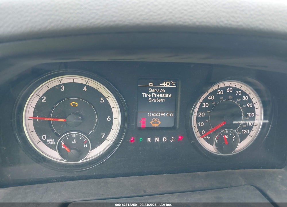 2019 RAM 1500 CLASSIC TRADESMAN 4X2 6'4 BOX VIN: 1C6RR6FG4KS562650