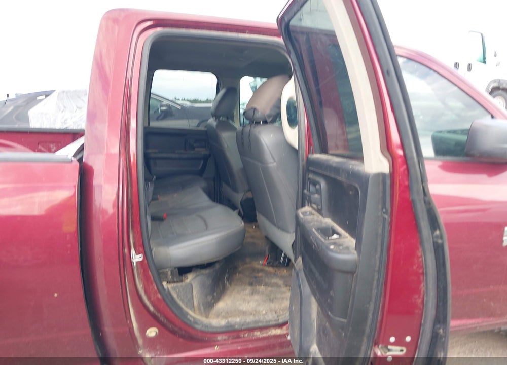 2019 RAM 1500 CLASSIC TRADESMAN 4X2 6'4 BOX VIN: 1C6RR6FG4KS562650