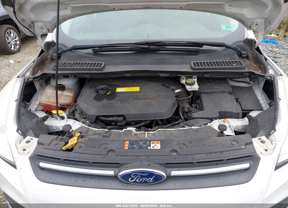 2015 FORD ESCAPE SE VIN: 1FMCU9GX9FUC06021