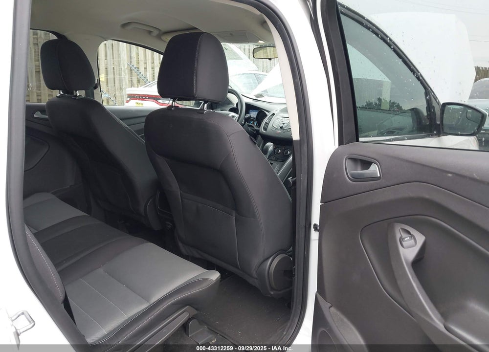 2015 FORD ESCAPE SE VIN: 1FMCU9GX9FUC06021