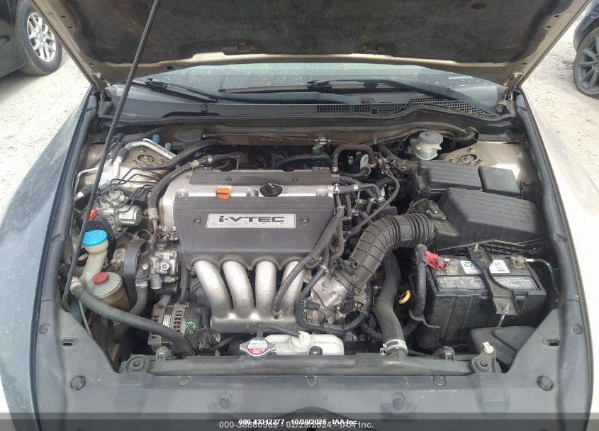 2005 HONDA ACCORD 2.4 EX VIN: 1HGCM56745A075063