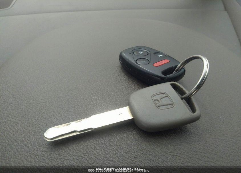 2005 HONDA ACCORD 2.4 EX VIN: 1HGCM56745A075063