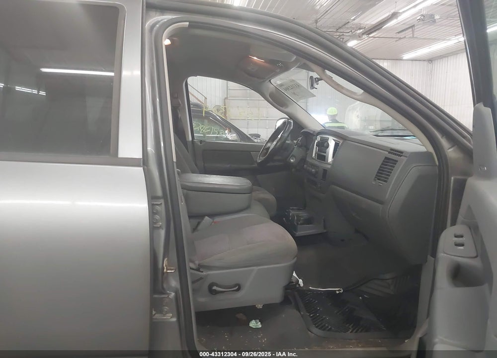 2007 DODGE RAM 1500 VIN: 1D7HU18257J523396