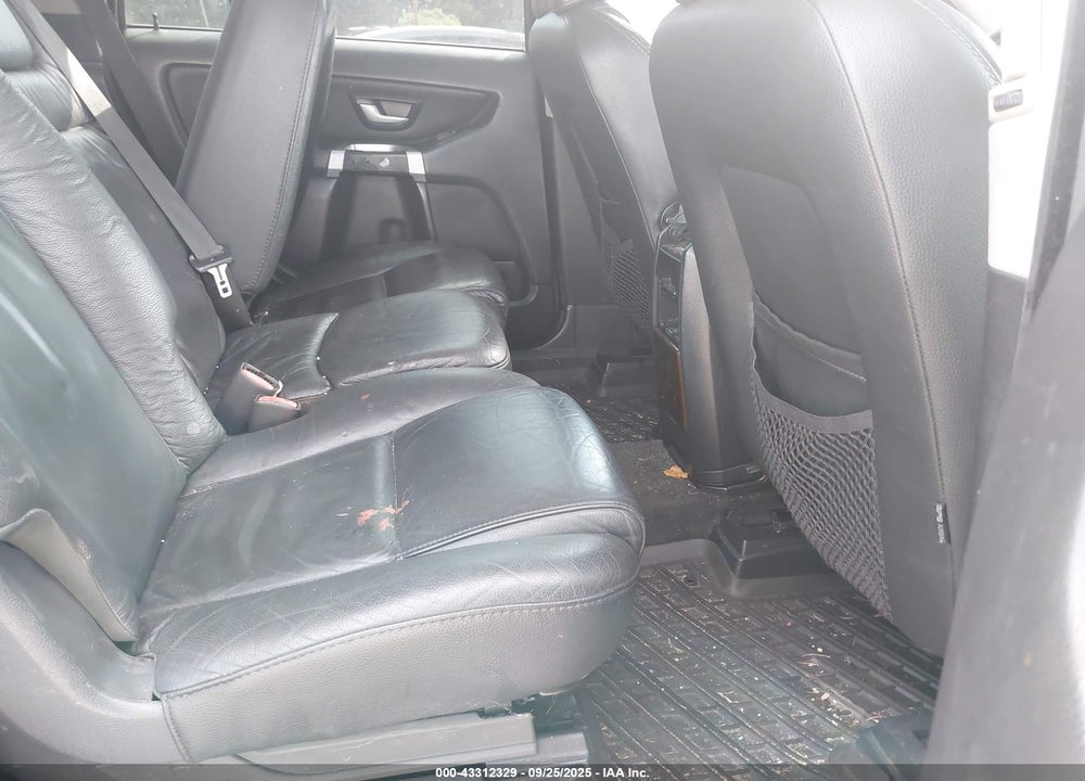 2011 VOLVO XC90 VIN: YV4952CY6B1595811