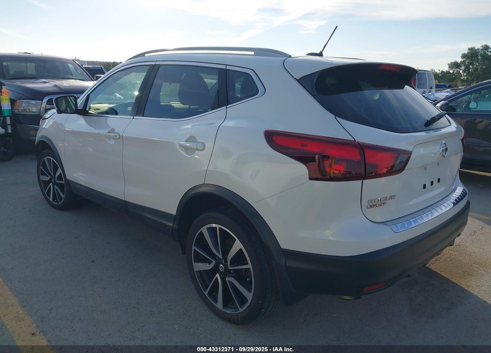 2018 NISSAN ROGUE SPORT SL VIN: JN1BJ1CP6JW154069