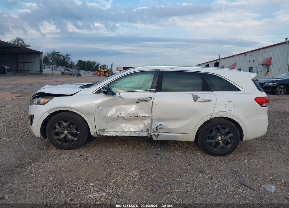 2016 KIA SORENTO VIN: 5XYPKDA13GG141804
