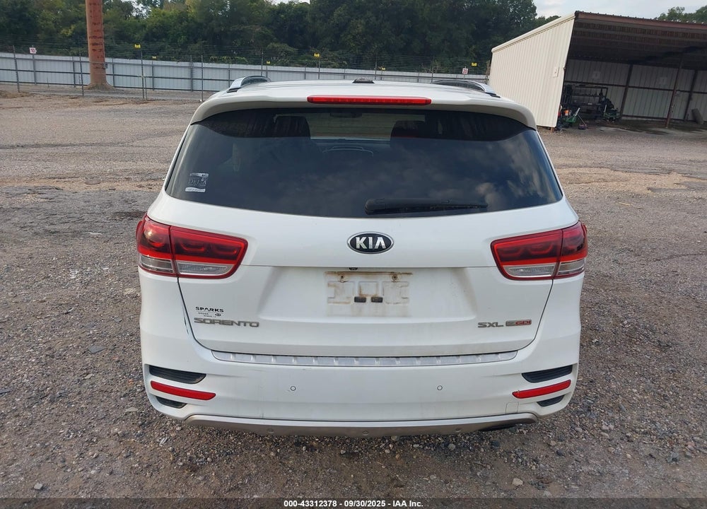 2016 KIA SORENTO VIN: 5XYPKDA13GG141804