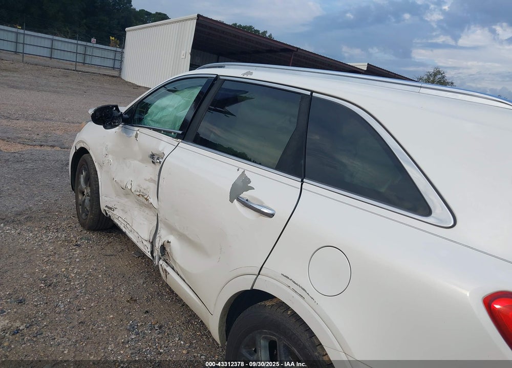 2016 KIA SORENTO VIN: 5XYPKDA13GG141804