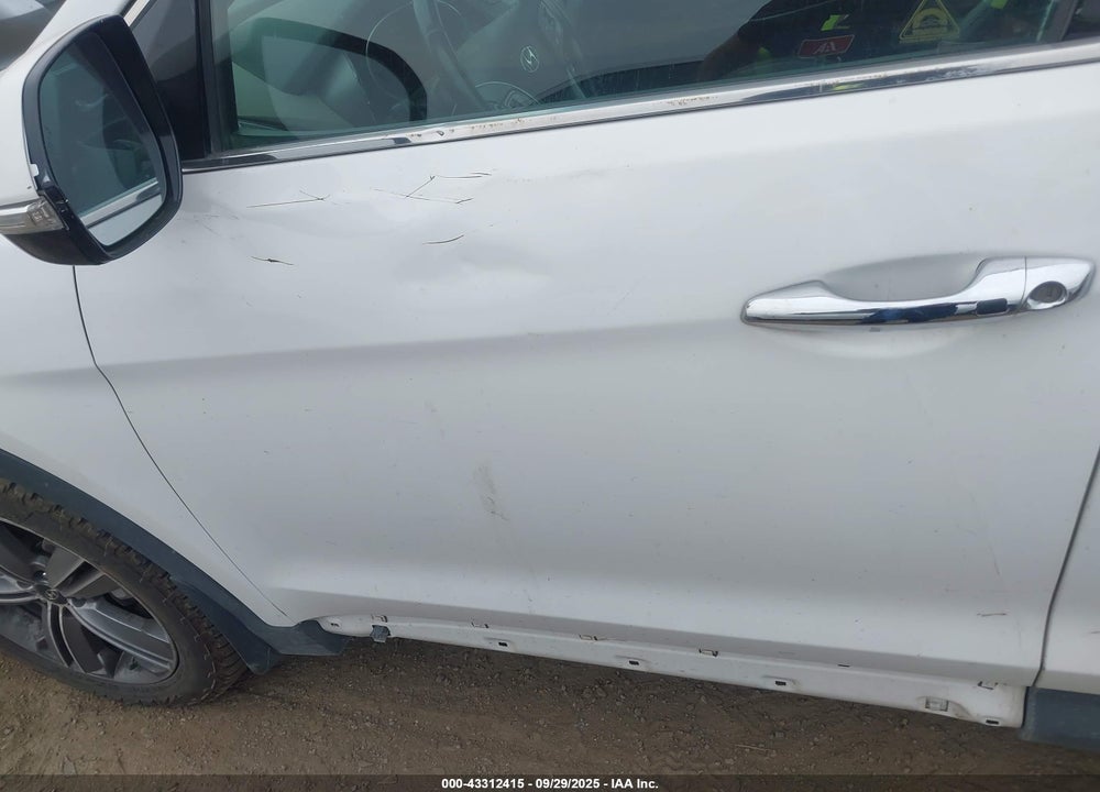 2014 HYUNDAI SANTA FE VIN: KM8SNDHF9EU071221