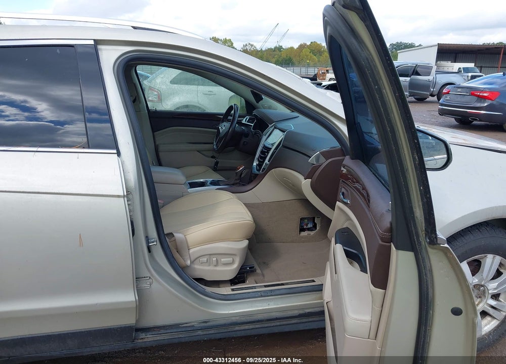 2013 CADILLAC SRX VIN: 3GYFNCE31DS540000