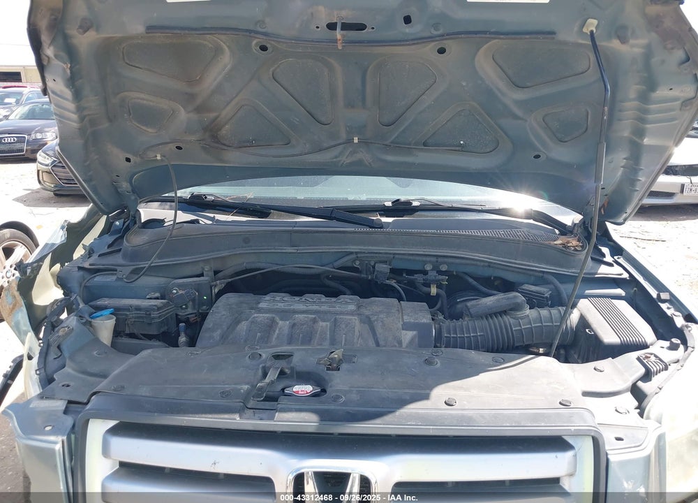 2006 HONDA PILOT EX VIN: 2HKYF18476H555537
