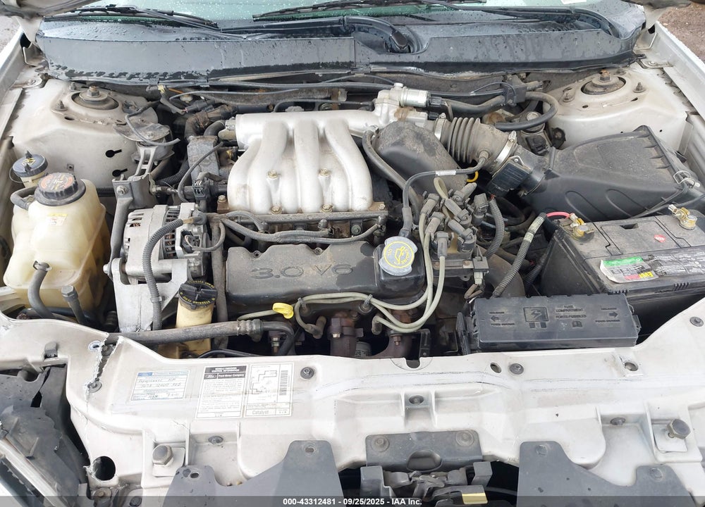 2000 FORD TAURUS VIN: 1FAFP55U8YG164975