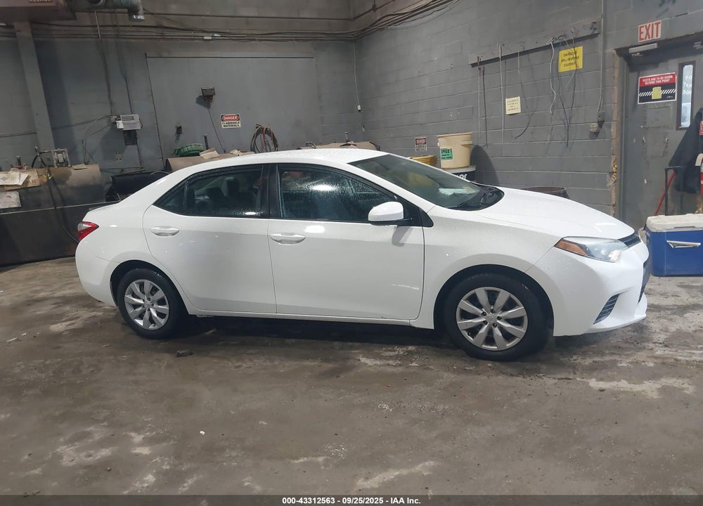 2015 TOYOTA COROLLA VIN: 2T1BURHE4FC320924