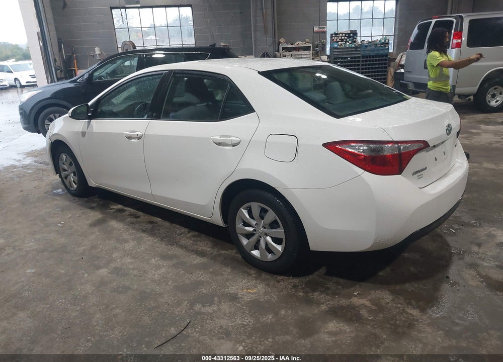 2015 TOYOTA COROLLA VIN: 2T1BURHE4FC320924