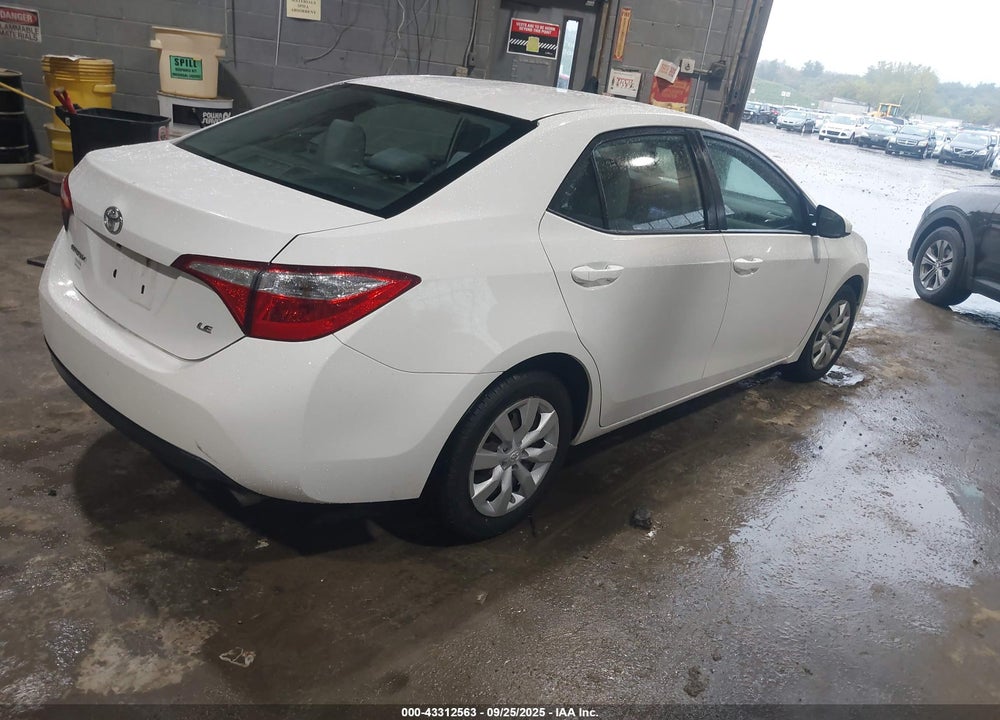 2015 TOYOTA COROLLA VIN: 2T1BURHE4FC320924