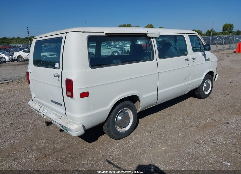 1988 DODGE RAM WAGON B350 BUS VIN: 2B5WB31Y1JK105603