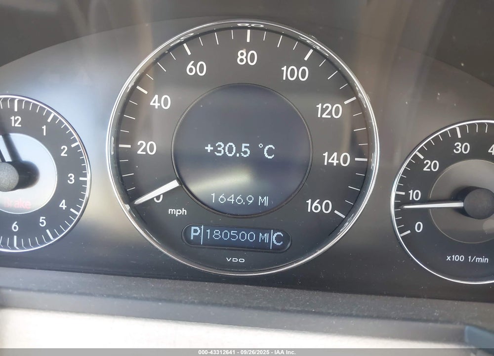 2005 MERCEDES-BENZ E 320 4MATIC VIN: WDBUF82J65X175239
