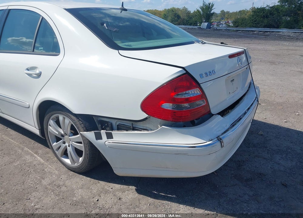2005 MERCEDES-BENZ E 320 4MATIC VIN: WDBUF82J65X175239