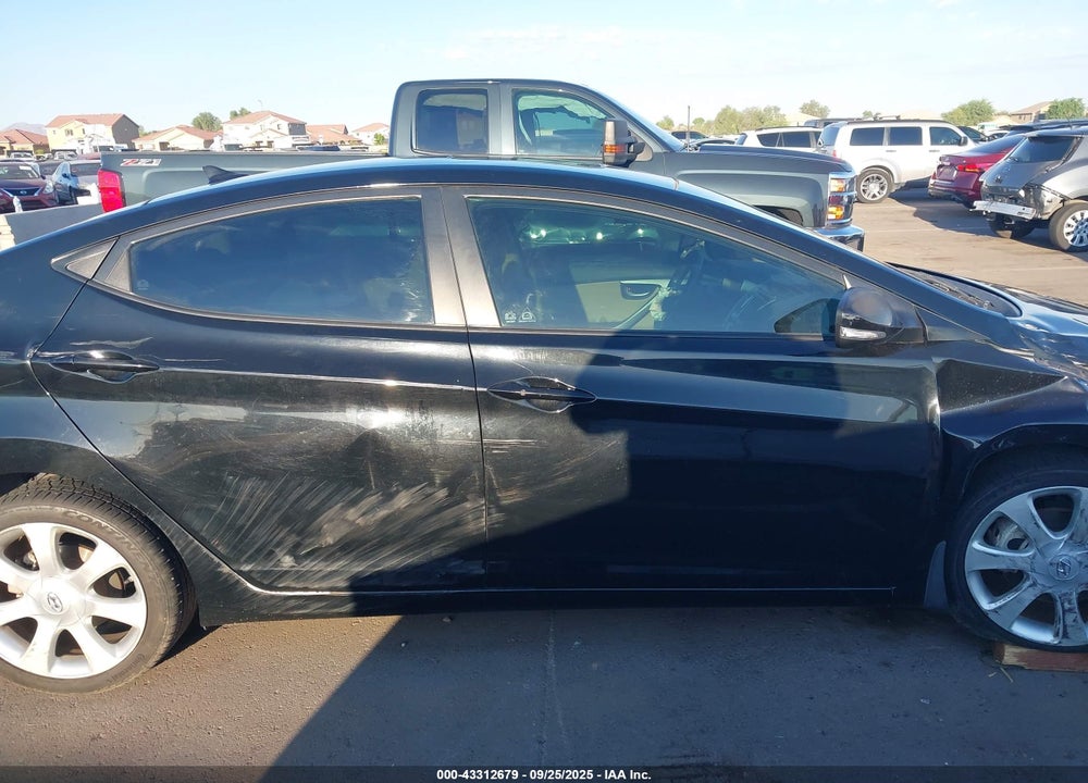 2012 HYUNDAI ELANTRA LIMITED VIN: 5NPDH4AE3CH121186