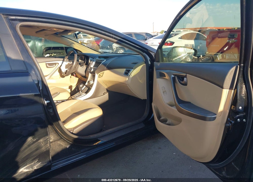2012 HYUNDAI ELANTRA LIMITED VIN: 5NPDH4AE3CH121186