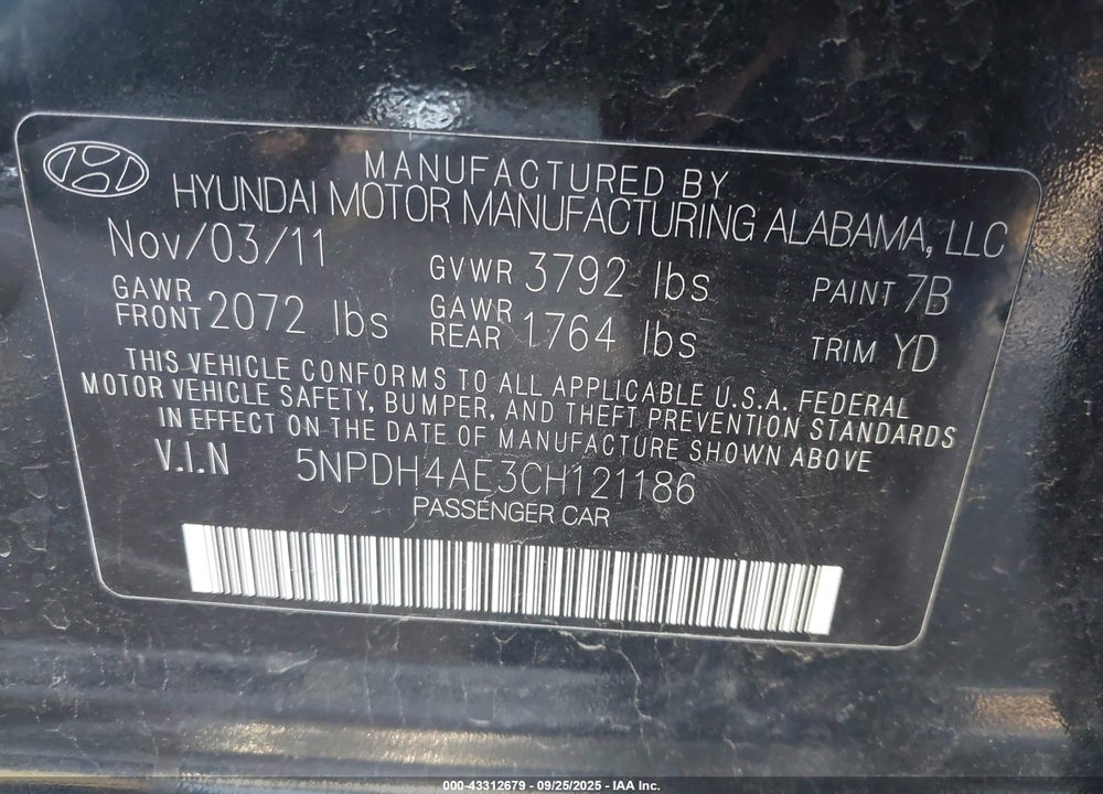 2012 HYUNDAI ELANTRA LIMITED VIN: 5NPDH4AE3CH121186