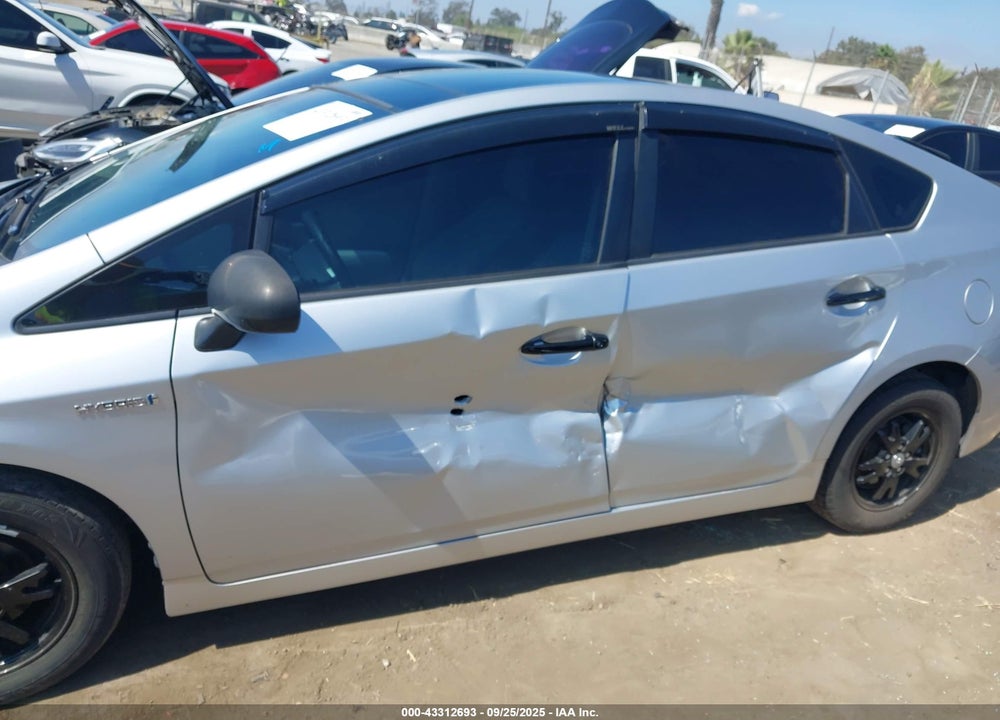 2014 TOYOTA PRIUS VIN: JTDKN3DU2E1764734