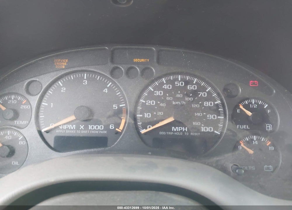 2002 CHEVROLET BLAZER LS VIN: 1GNDT13WX2K216290