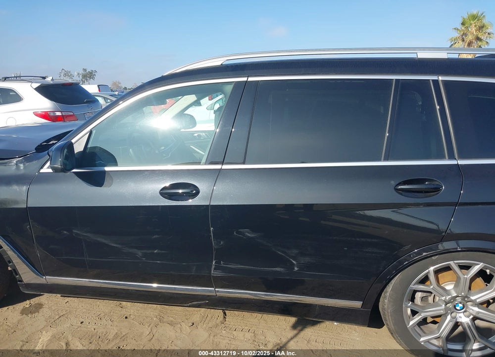 2025 BMW X7 XDRIVE40I VIN: 5UX23EM01S9X15860