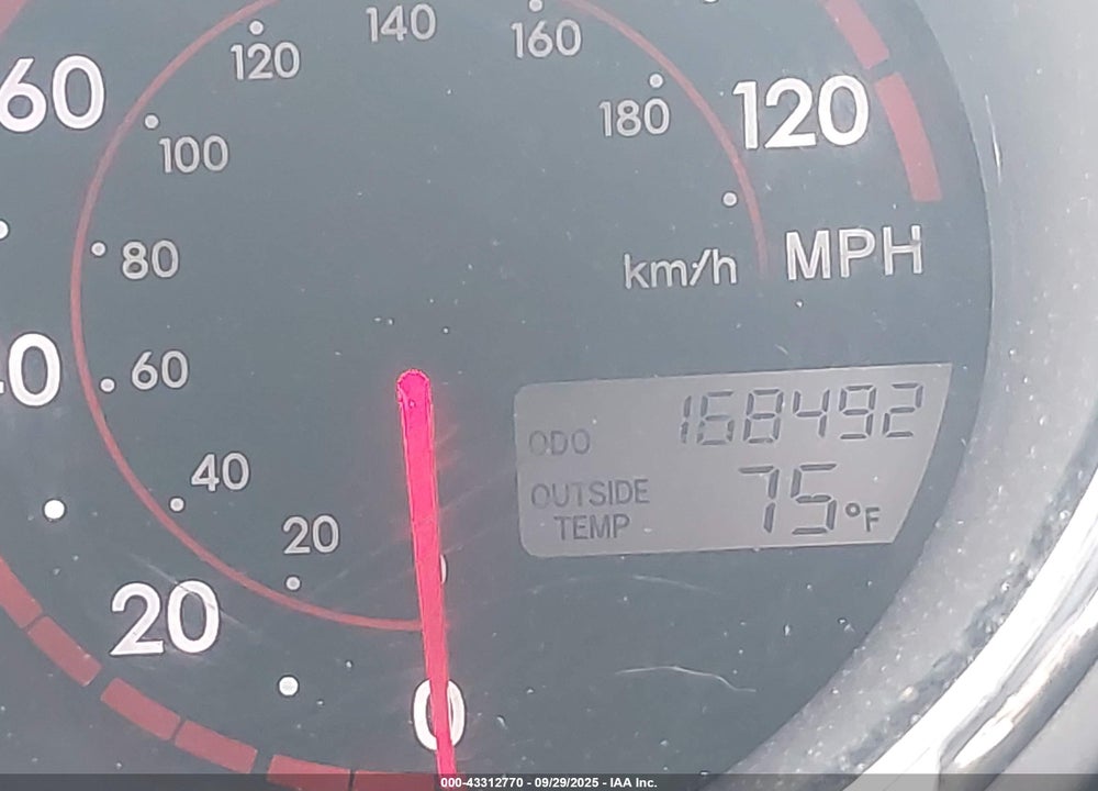 2008 TOYOTA MATRIX VIN: 2T1KR32E18C716173