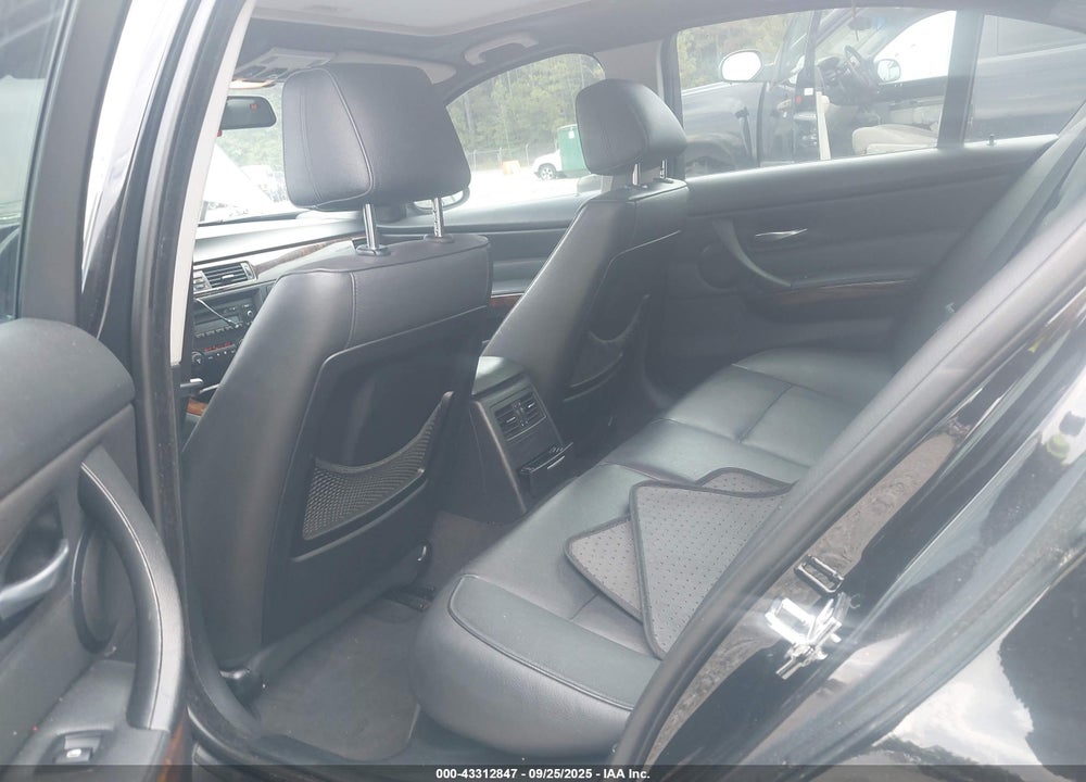 2006 BMW 330I VIN: WBAVB33516KS35896