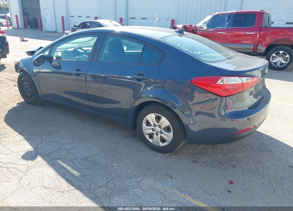 2016 KIA FORTE VIN: KNAFK4A63G5567330