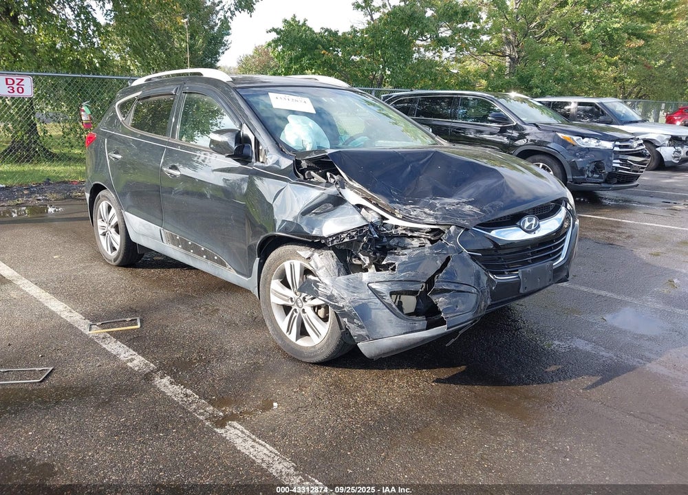 2015 HYUNDAI TUCSON LIMITED VIN: KM8JUCAG8FU061177