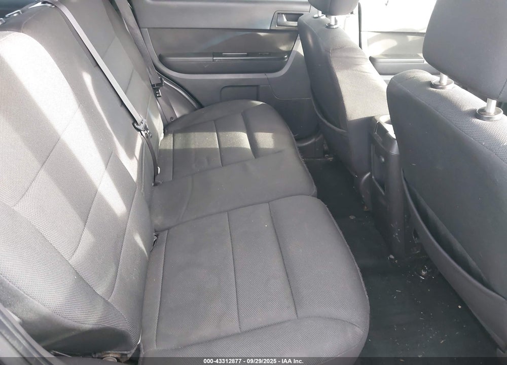 2010 FORD ESCAPE VIN: 1FMCU9D74AKB88875