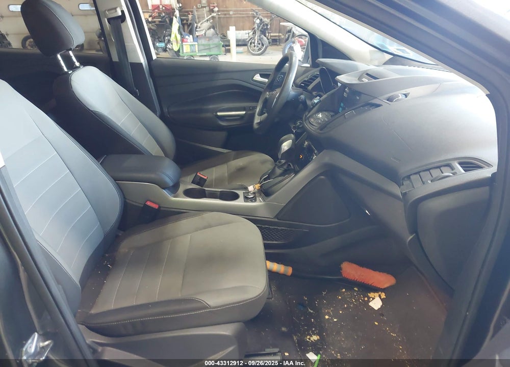 2016 FORD ESCAPE VIN: 1FMCU9GX0GUC32508