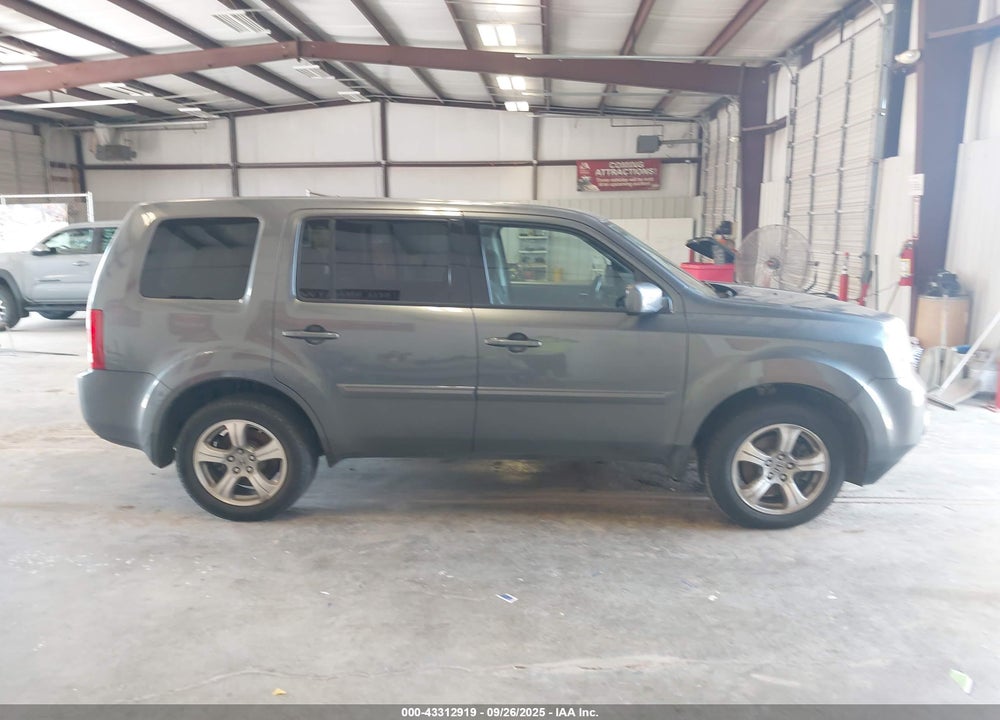 2013 HONDA PILOT VIN: 5FNYF3H51DB027783