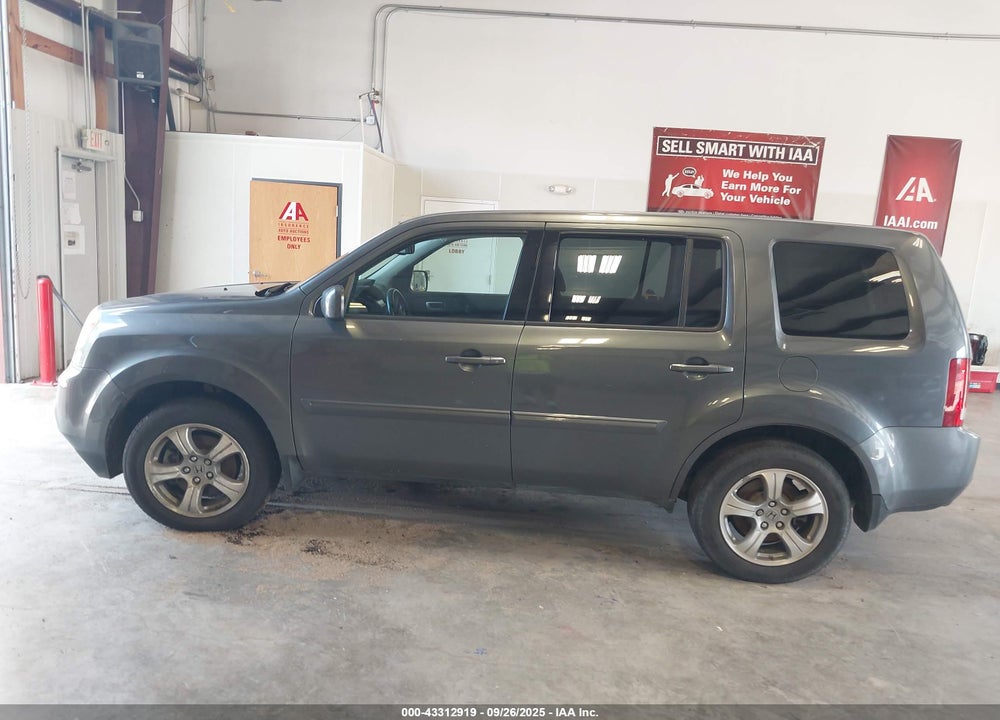 2013 HONDA PILOT VIN: 5FNYF3H51DB027783