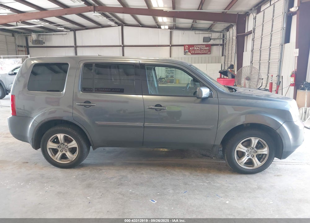 2013 HONDA PILOT VIN: 5FNYF3H51DB027783