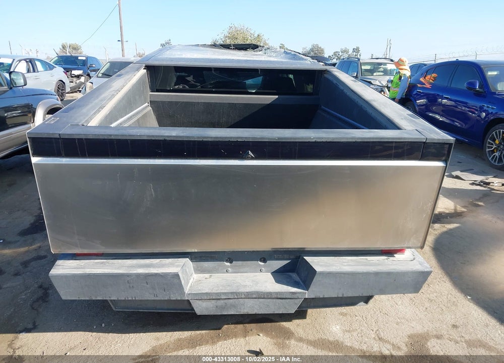 2024 TESLA CYBERTRUCK ALL-WHEEL DRIVE VIN: 7G2CEHED0RA040175
