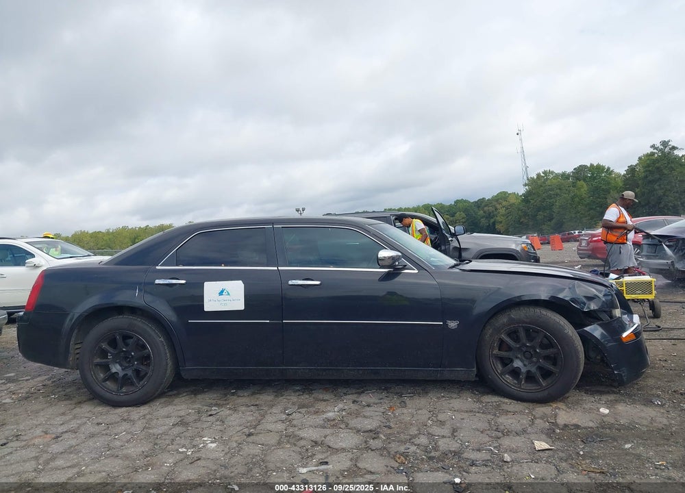 2007 CHRYSLER 300C VIN: 2C3KA63H57H833359