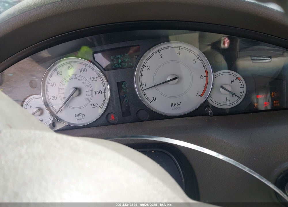 2007 CHRYSLER 300C VIN: 2C3KA63H57H833359
