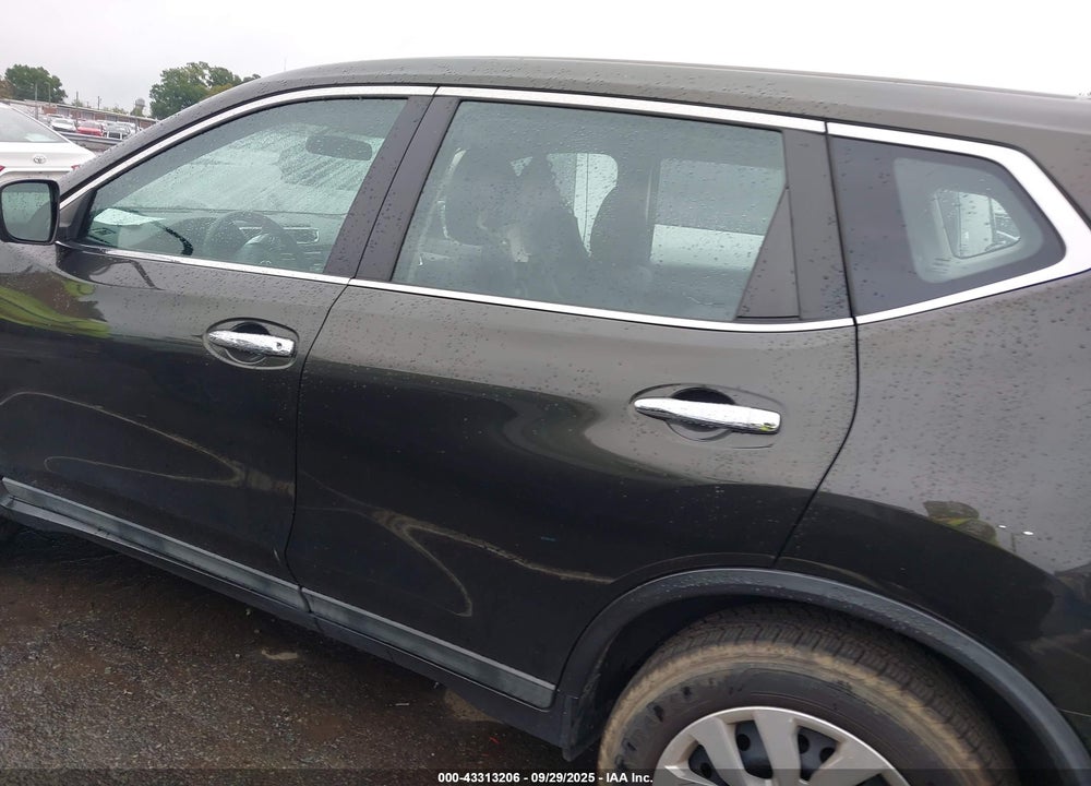 2015 NISSAN ROGUE VIN: 5N1AT2MT5FC870986