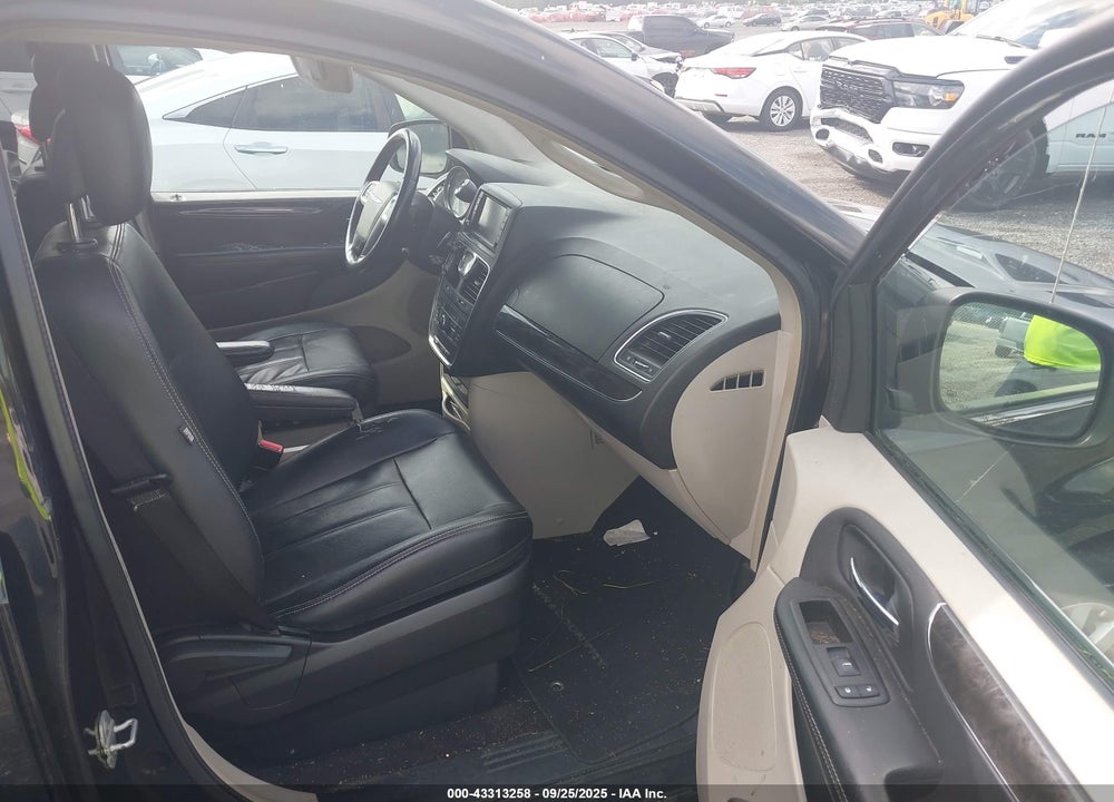 2013 CHRYSLER TOWN & COUNTRY TOURING VIN: 2C4RC1BG2DR802396