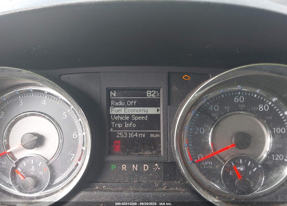 2013 CHRYSLER TOWN & COUNTRY TOURING VIN: 2C4RC1BG2DR802396